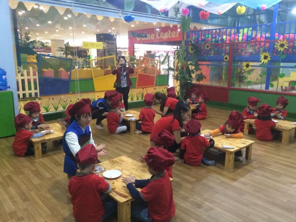 Tham quan Erahouse cở sở 3 và Siêu thị BigC (8).jpg